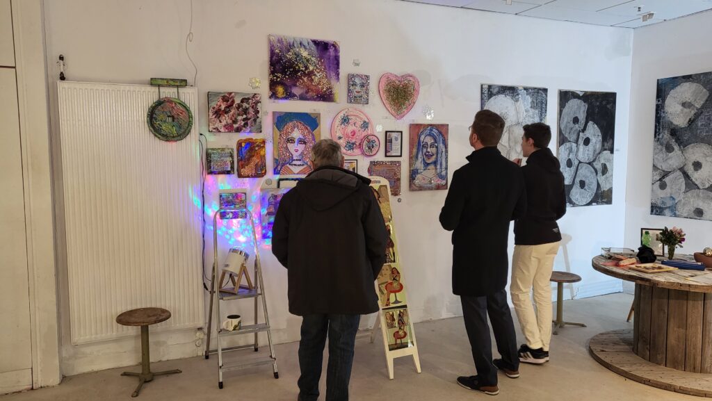 Kunstausstellung "Ausgeufert" mit Anna Pianka von Designsie